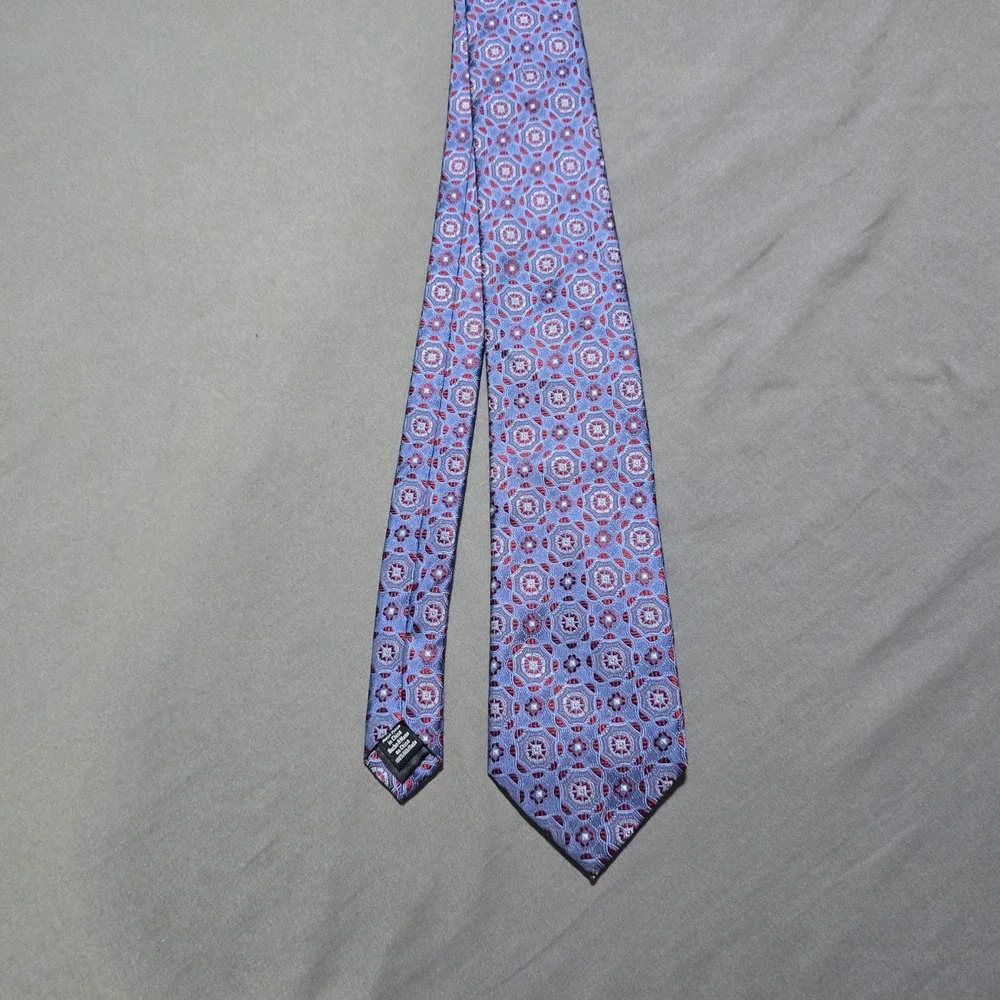 Stafford Signature Necktie Mens OS purple Geometric Medallion 100% Silk